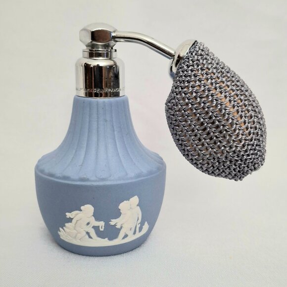 Vintage Wedgwood Jasperware Cupid Perfume Atomizer - Picture 7 of 7